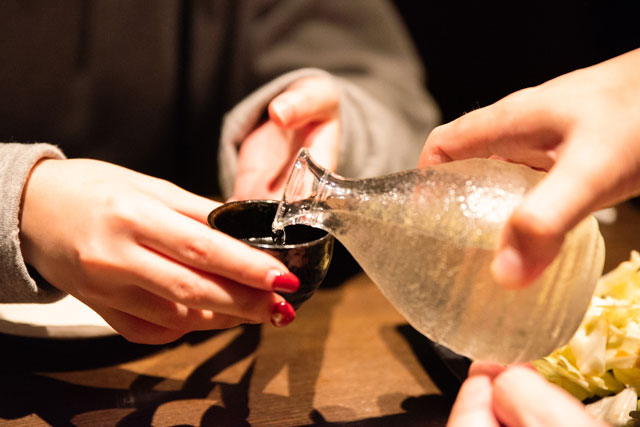 日本酒は智恵美人(ちえびじん)を頂きます。