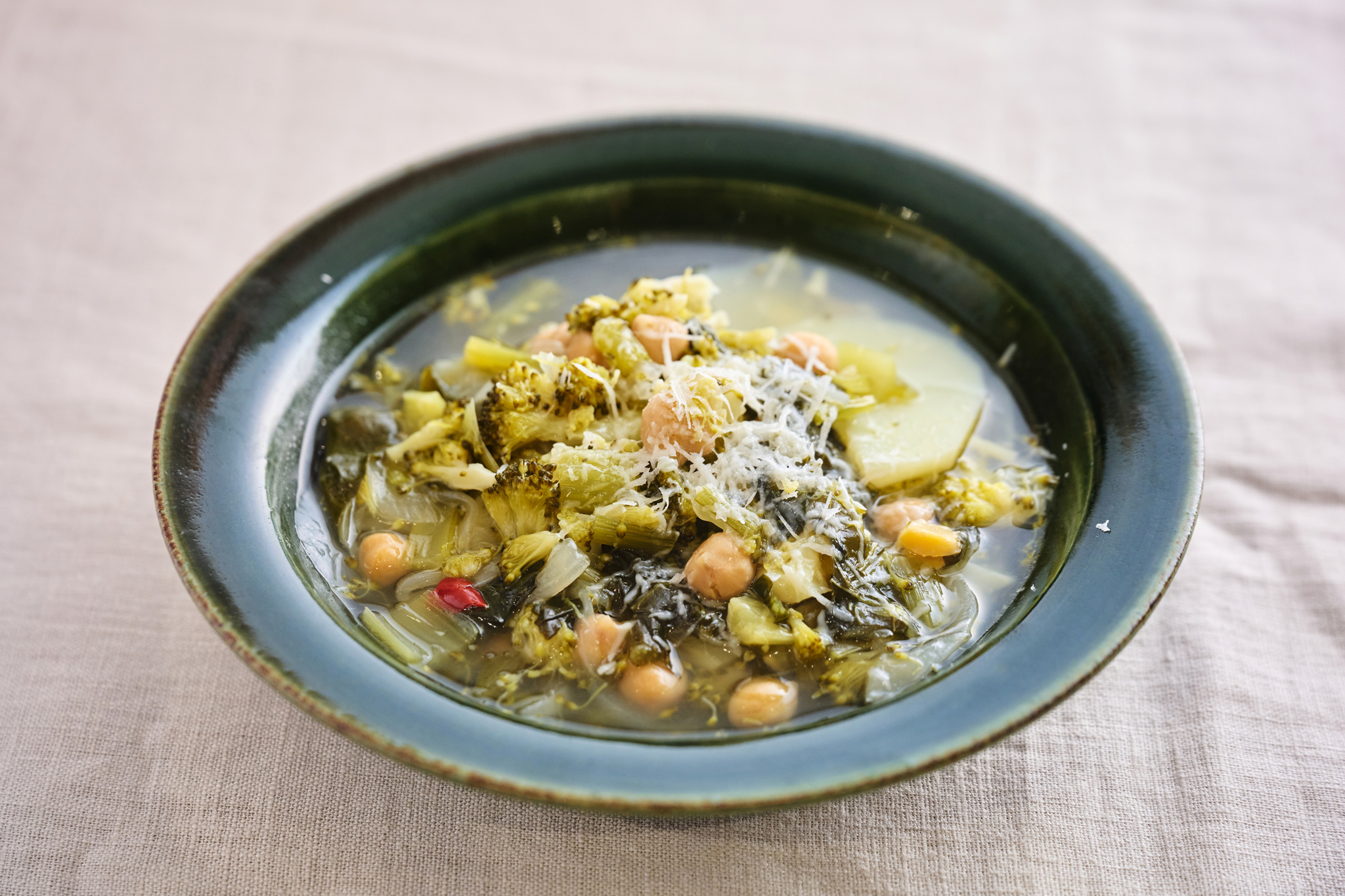 img_soupkitchentools_001-08