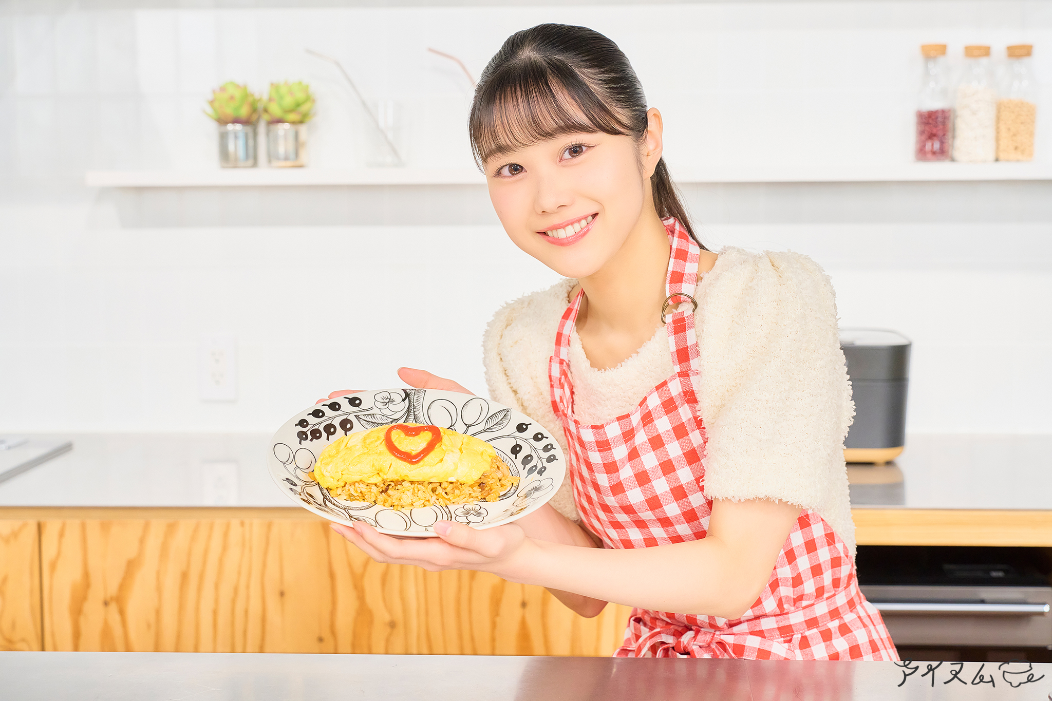 じっくり炒めた玉ねぎが甘い、「八木メシスペシャルオムライス」 メインビジュアル