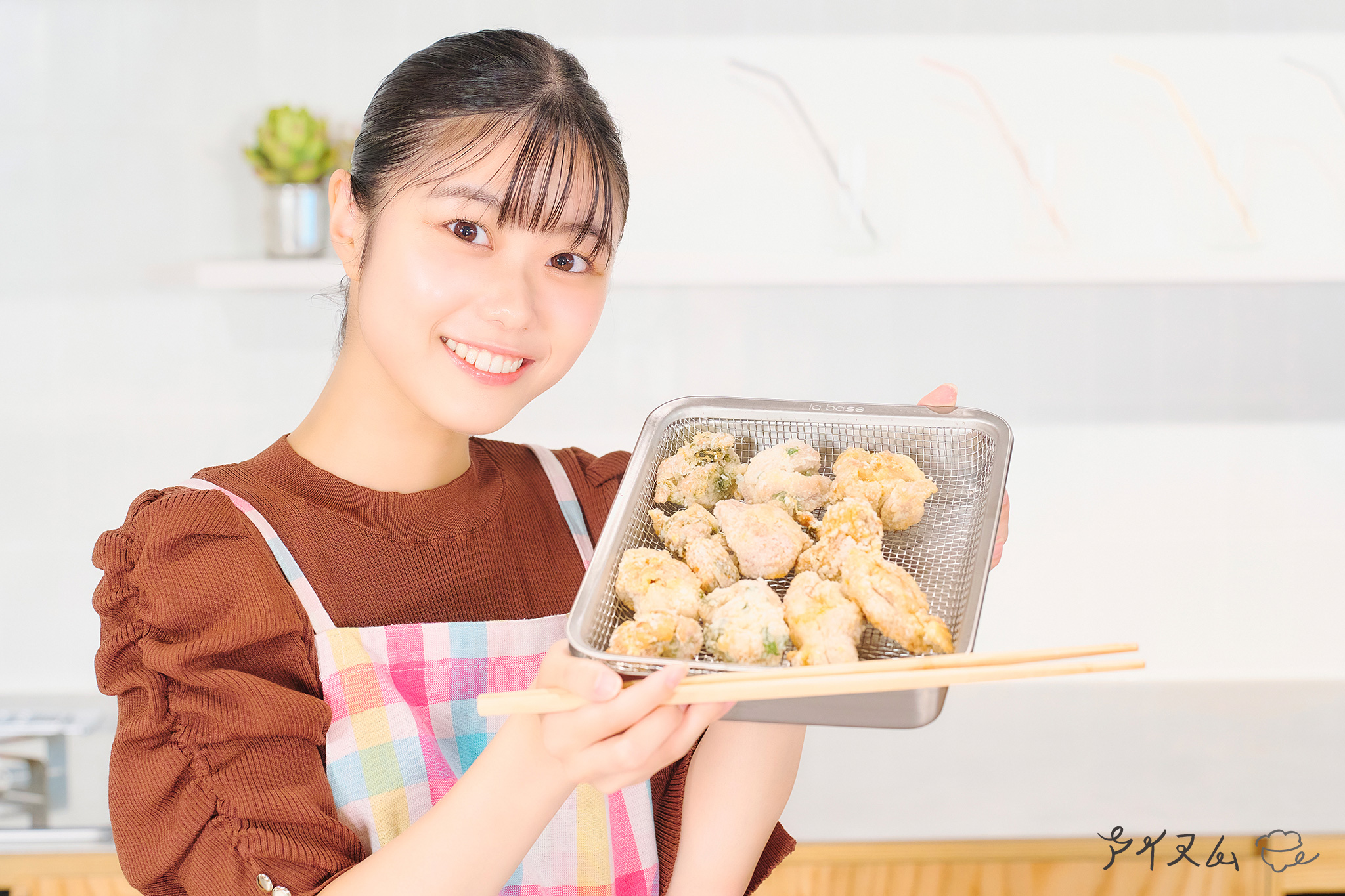 揉んで揚げるだけ&味パターンも4変化!「塩だけ唐揚げ」 メインビジュアル